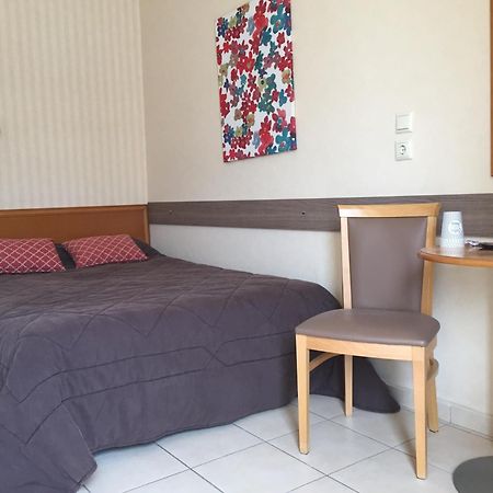 Hotel Ostria Kalamata Ruang foto
