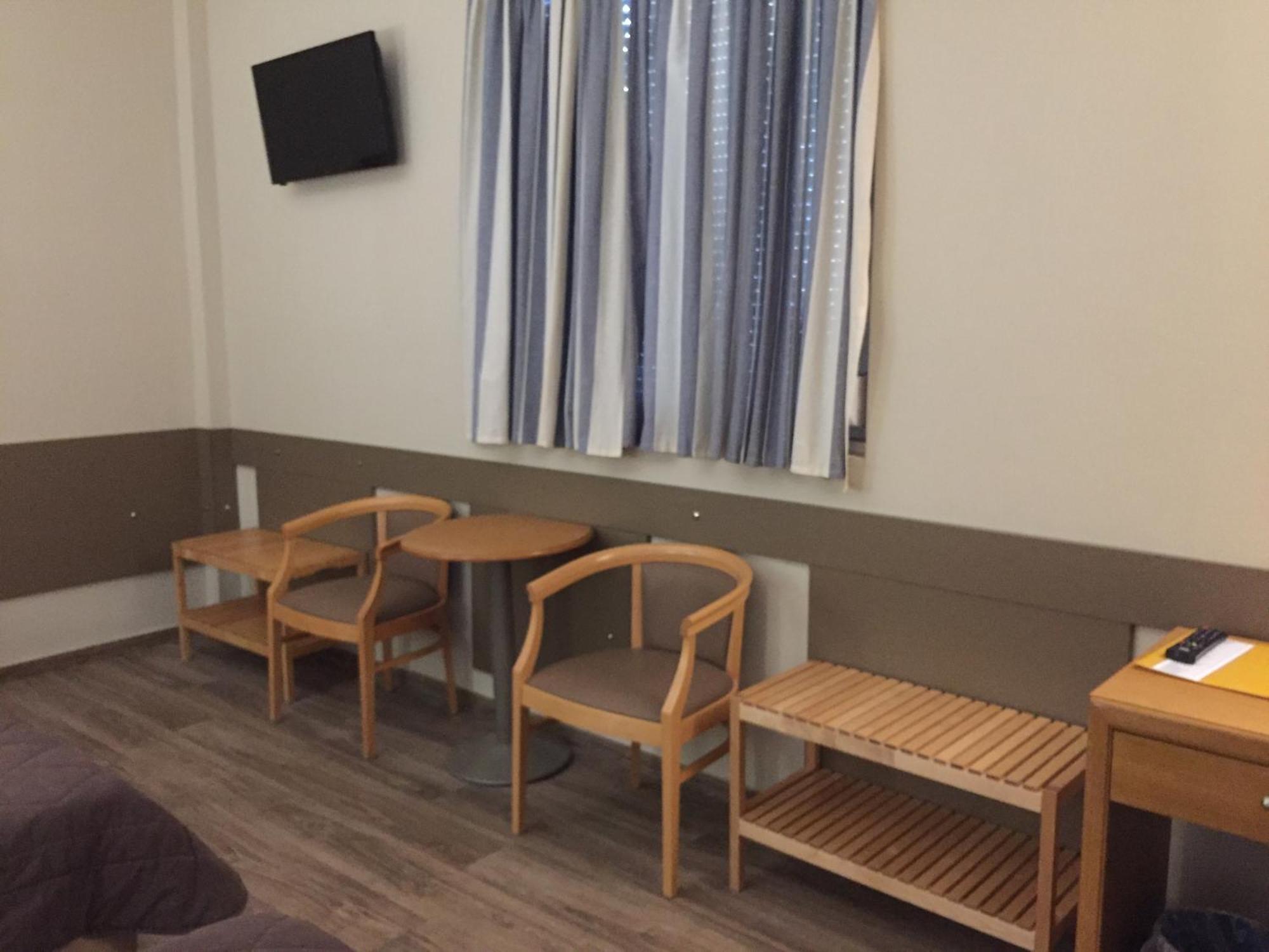Hotel Ostria Kalamata Ruang foto
