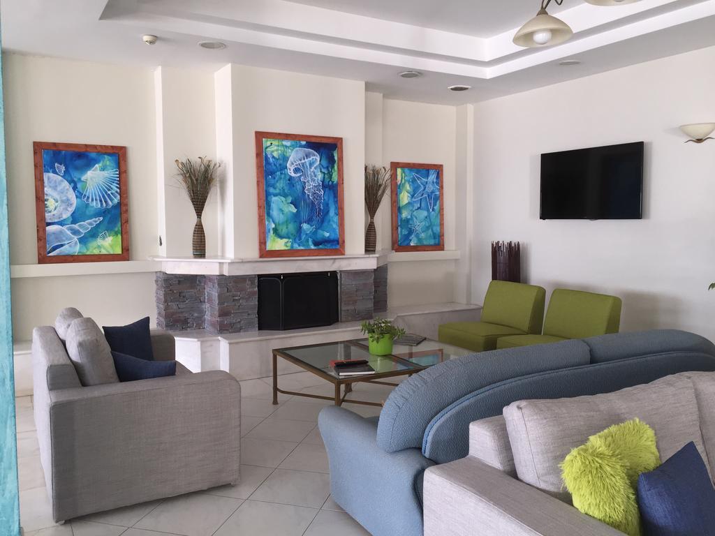 Hotel Ostria Kalamata Bagian luar foto