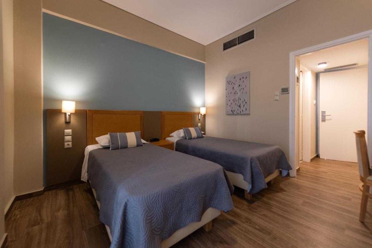 Hotel Ostria Kalamata Bagian luar foto