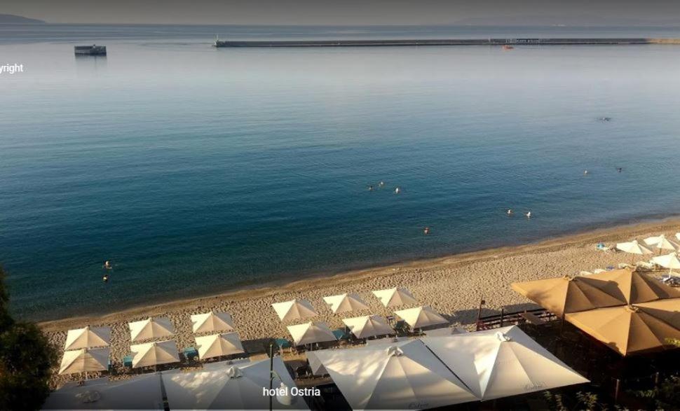 Hotel Ostria Kalamata Bagian luar foto